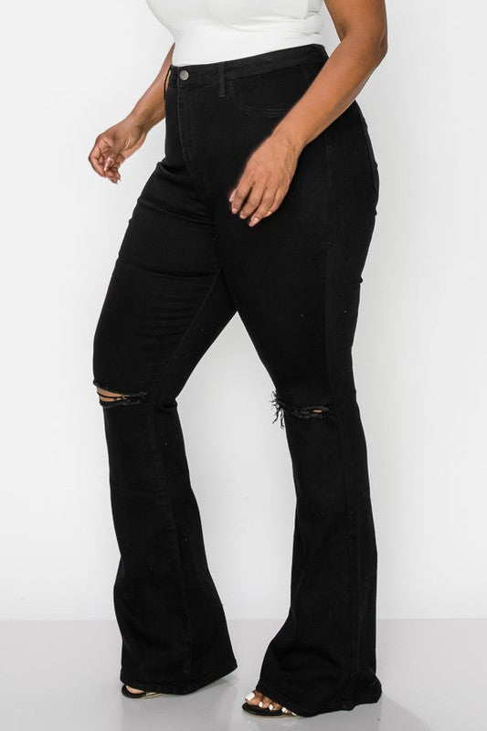 CURVY FLARE SPLIT KNEE JEANS